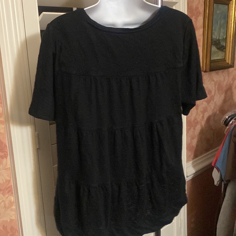Chico’s Black Hi-Lo 100% Linen Top, Size 1 - Picture 4 of 6